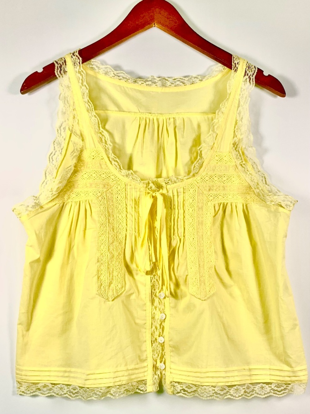 Romantic vibrant yellow flowy ruffle lace tank top button front boho lightweight